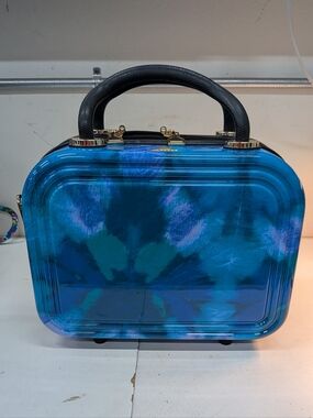 TriForce Elite.Blue Iridescent Hard-Case Carry Bag W/ Black Handle. (No Strap.)